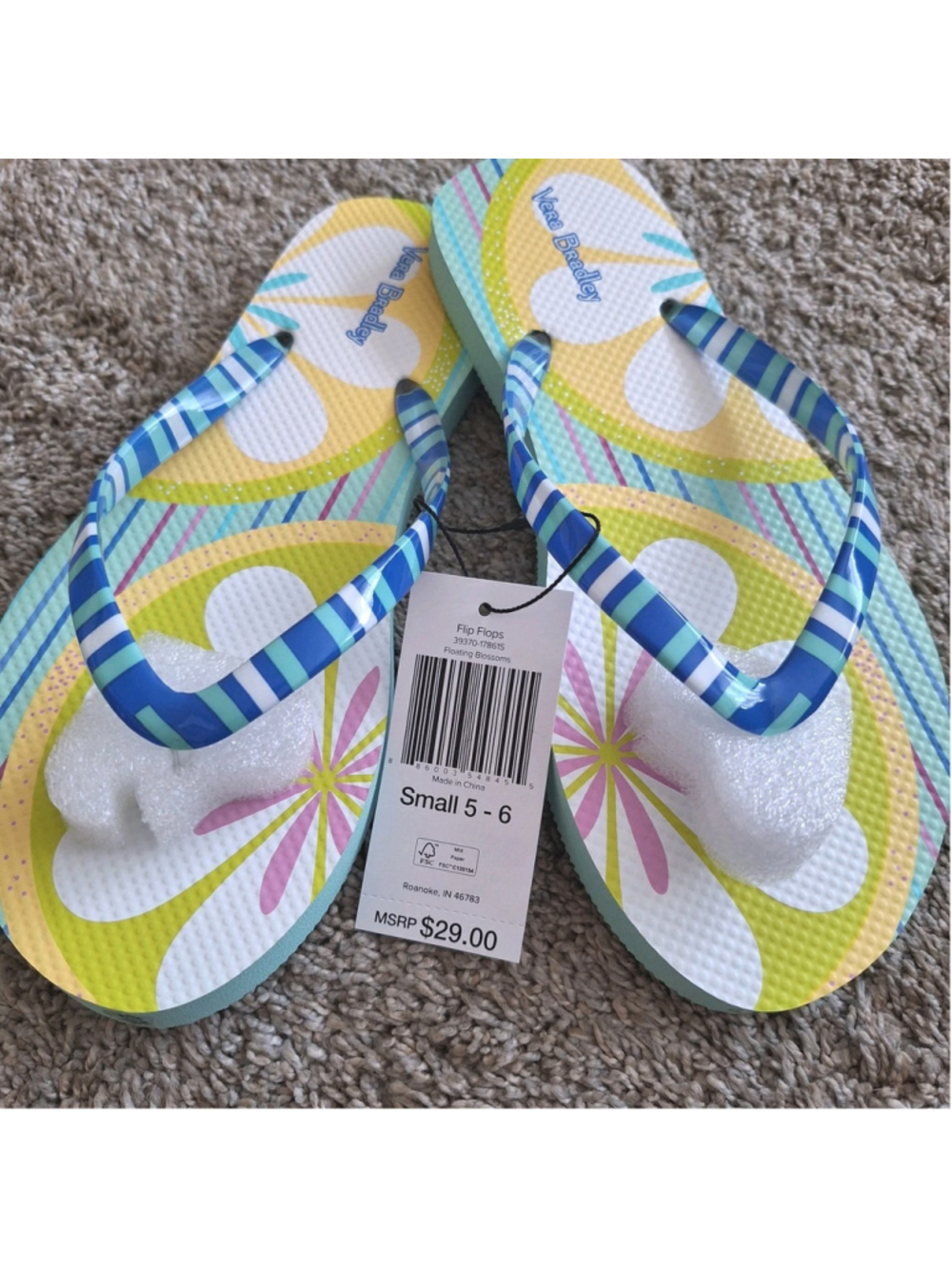 NWT Vera Bradley Flip Flops Floating Blossoms Womens S 5/6 NEW Sandals Summer